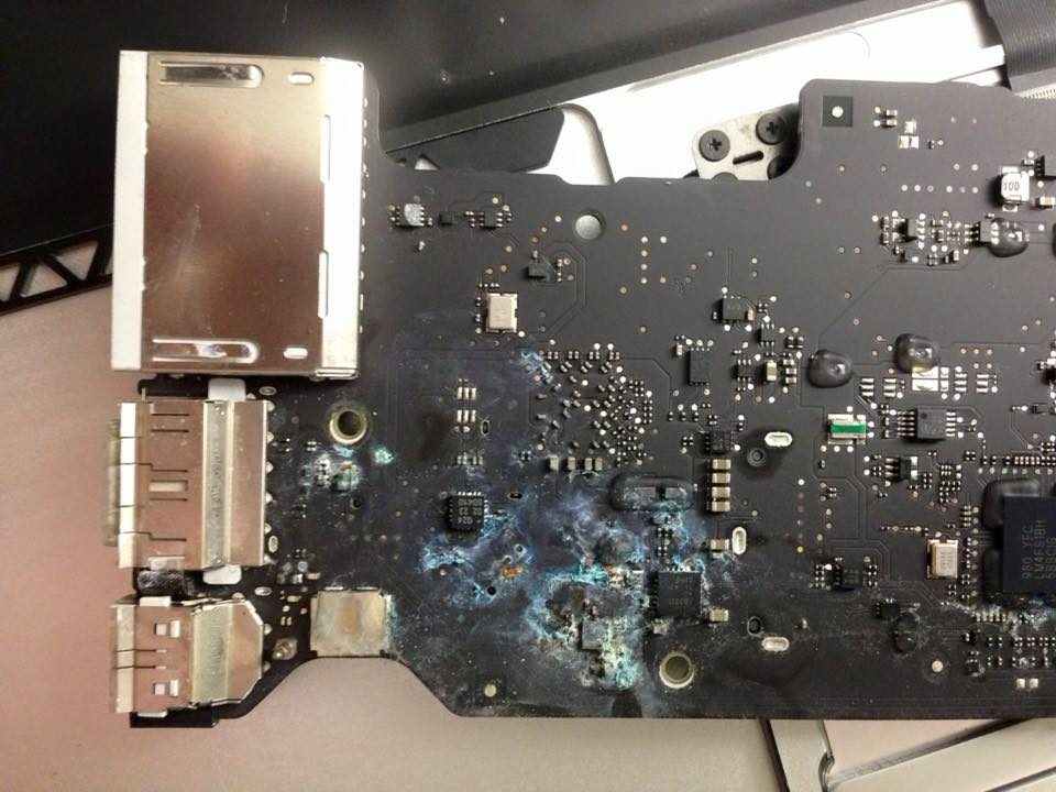 This is what can happen to your Mac if you spill water on it